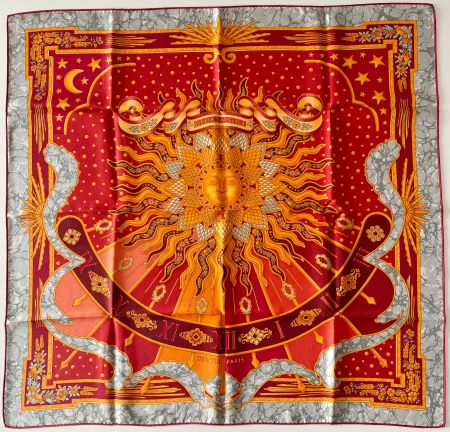 Superbe foulard HERMES-Paris "Carpe Diem" (Gloria Soli) 1994