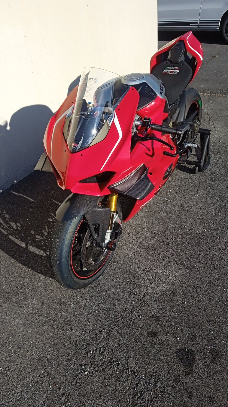 Ducati Strada: Ducati Panigale V4R – Usato da Zizers venduto da AstraT 8