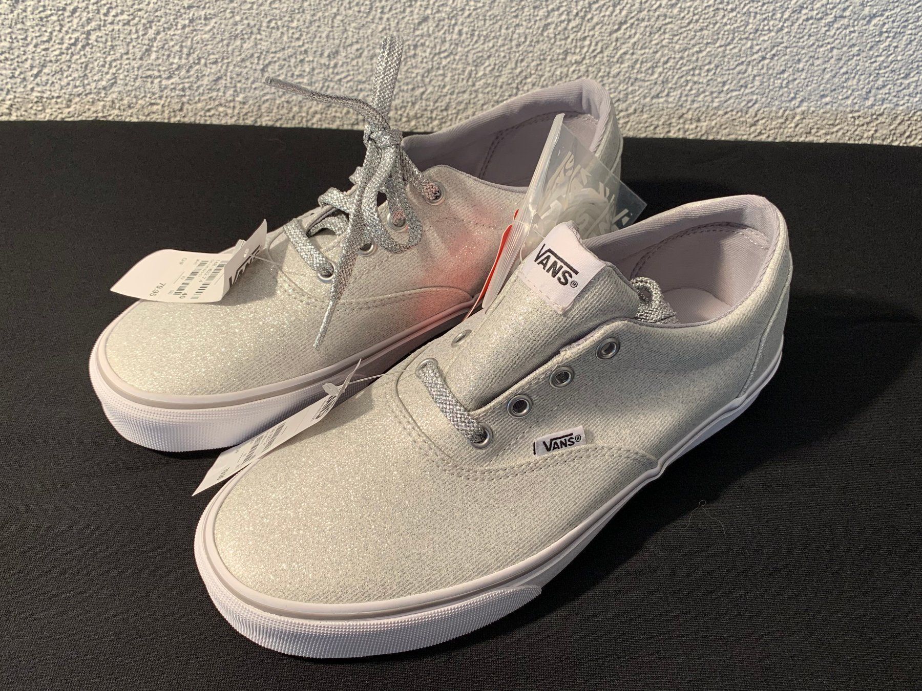 Vans Scarpe da donna: Sneakers Vans Gr. 40 – Nuovo e nell'imballaggio originale da Wetzikon ZH venduto da EvisStore