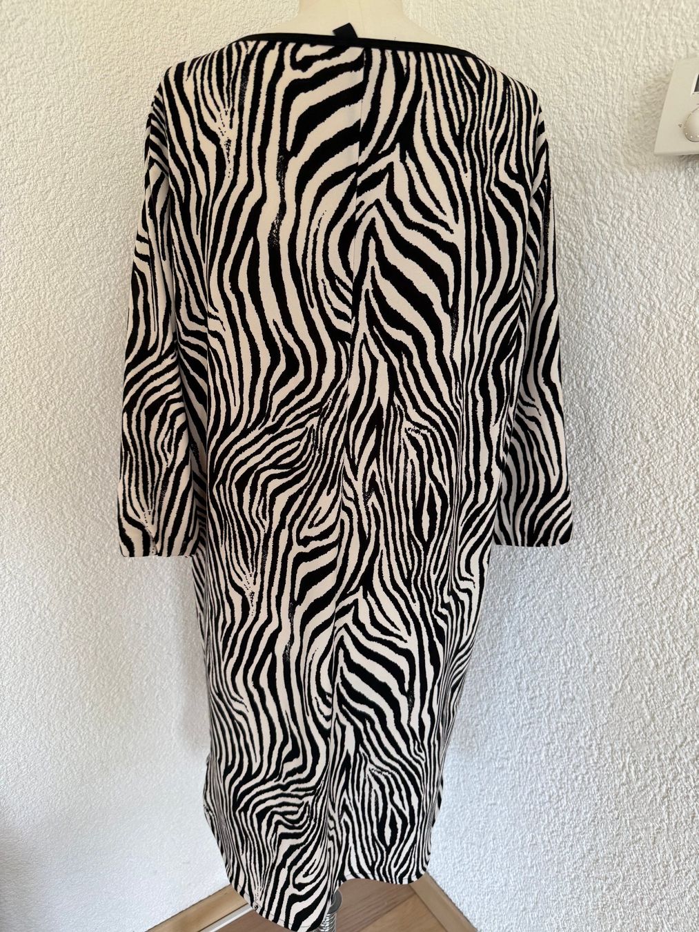 Marc Cain Vestiti: Neuwertig Marc Cain Kleid Gr. 44 – Usato da Kirchdorf AG venduto da coco123 3