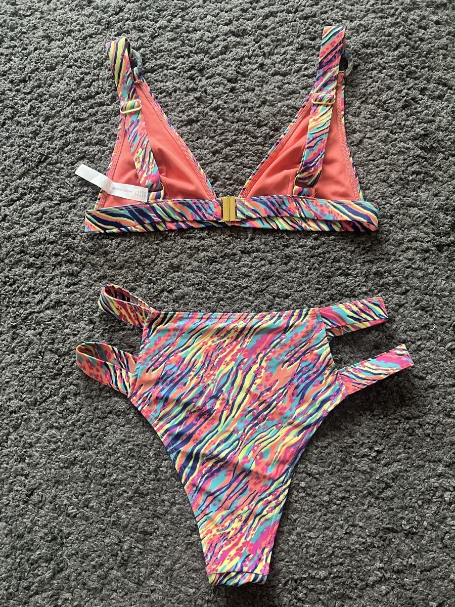 Costumi da bagno & Bikini: Wolf & Whistle Bikini Set, Gr. 40, bunt gemustert Sommer – Nuovo (secondo la descrizione) da Effretikon venduto da Briga.S. 4