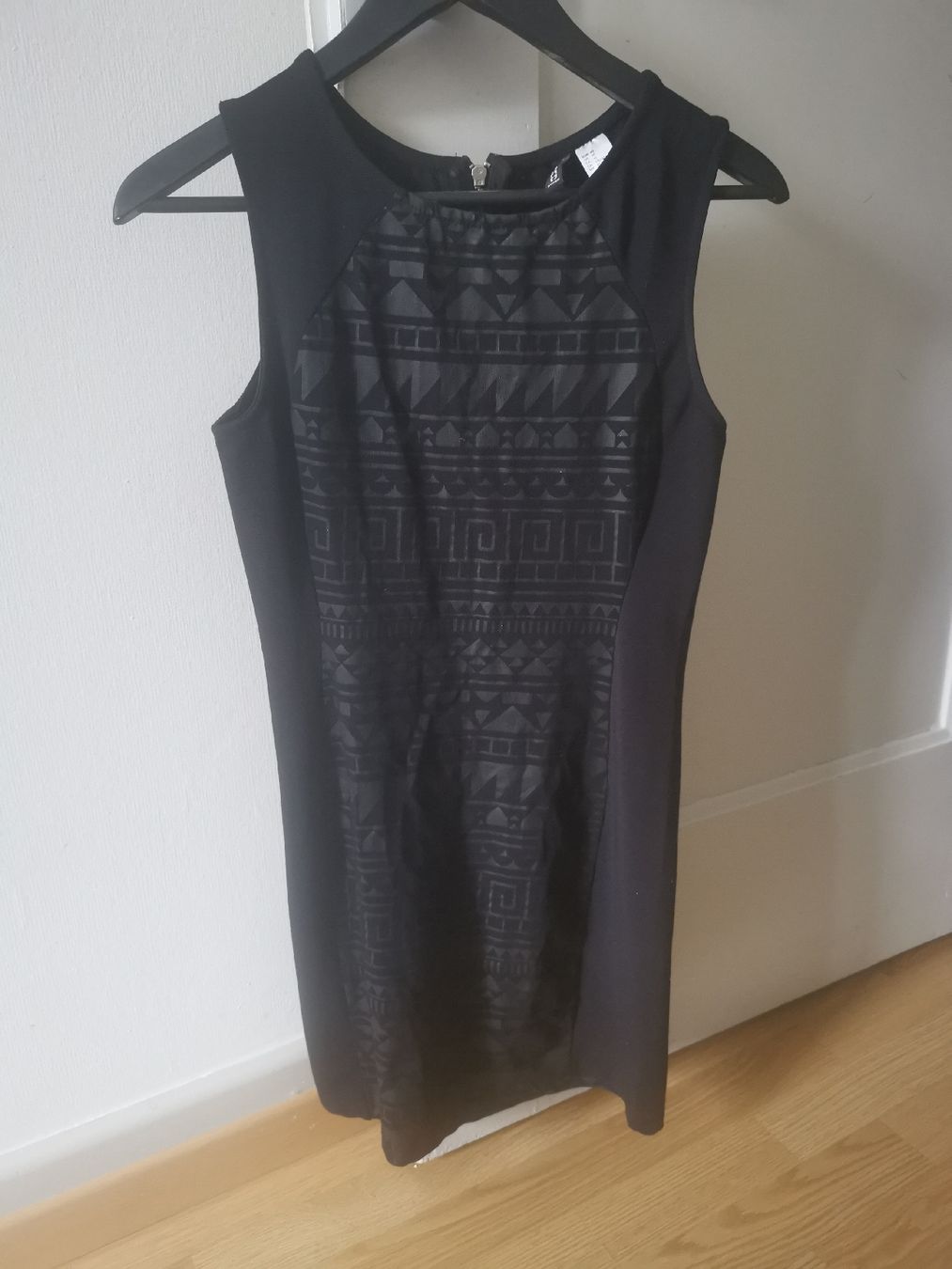 H&M Vestiti: Robe noire élégante motifs géométriques – Nuovo (secondo la descrizione) da Biel/Bienne venduto da Edi5Roli3 1