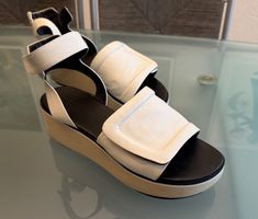 Laurel Damen-Sandaletten mit Keilabsatz