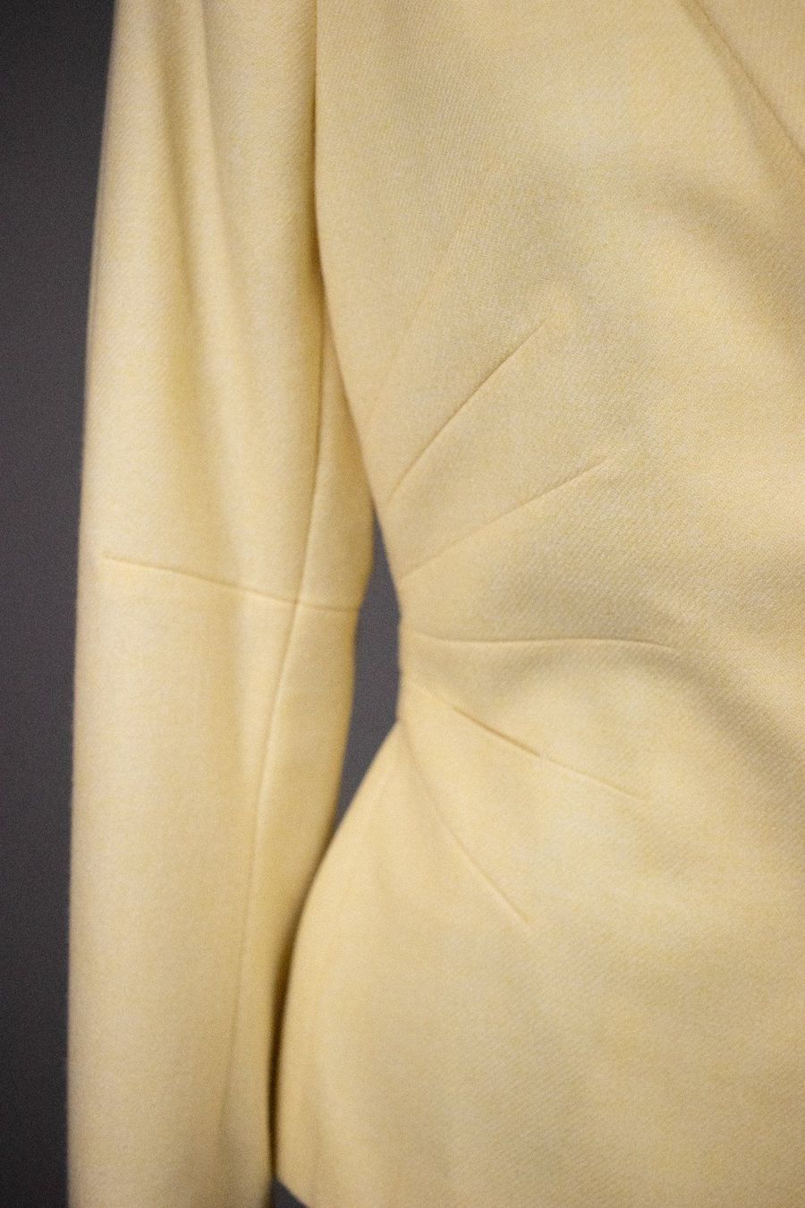 Giacche: AKRIS Jacke aus Kashmere und Wolle Gr.S – Usato da Hombrechtikon venduto da BAZ-Vintage 5