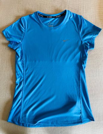 Tolles Nike Running T-Shirt Dri-Fit / Superbe t-shirt Nike