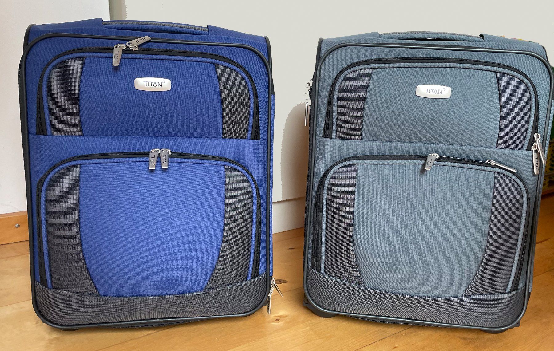 Valises de voyage: Reise-Rollkoffer 2 Stück – Neuf (Voir description) à Gelterkinden par Deafinado