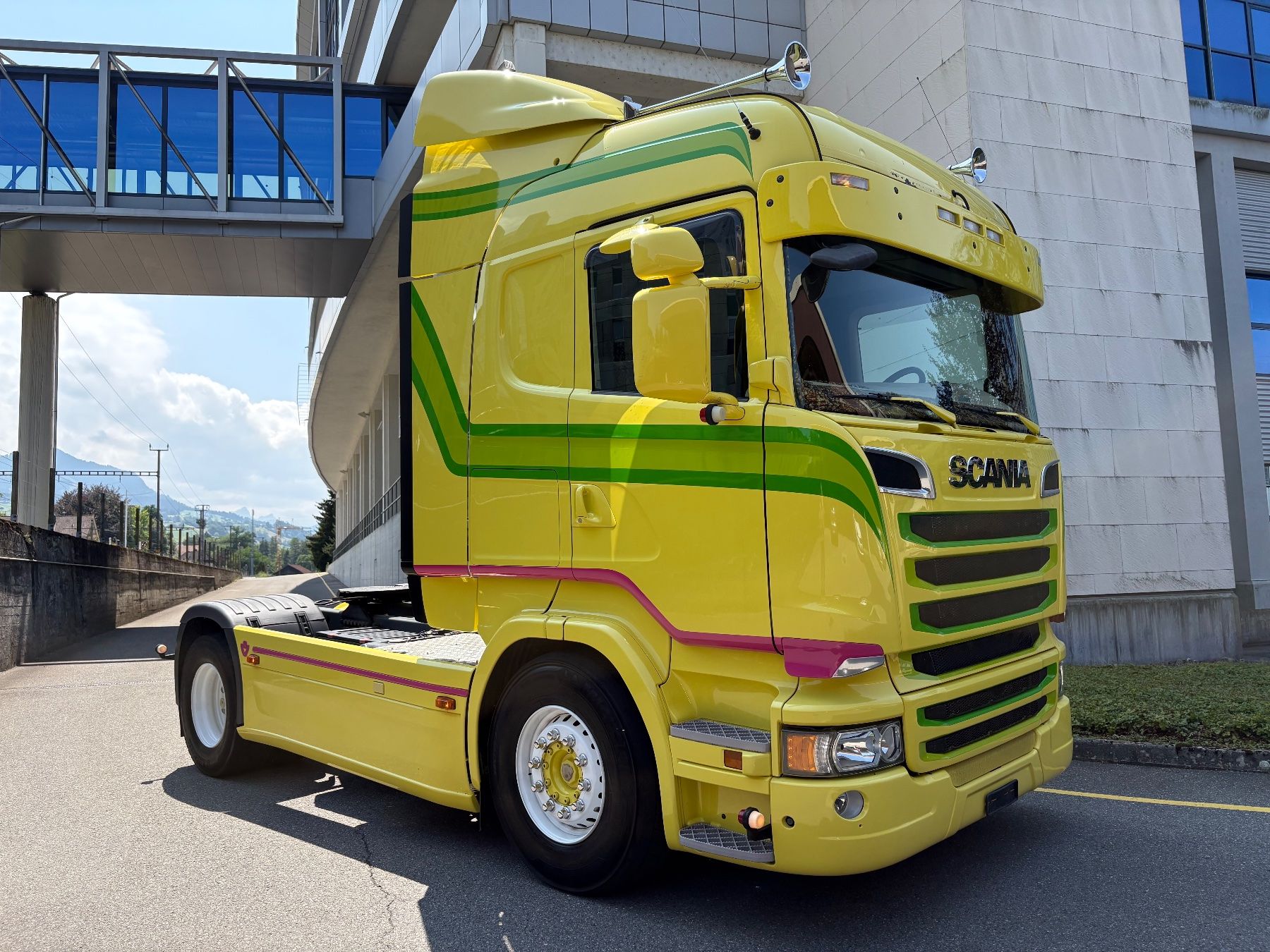 Scania Camions: SCANIA R520 V8 4X2 SATTELSCHLEPPER – D'occasion à Hasle LU par Mroeoesli0 2
