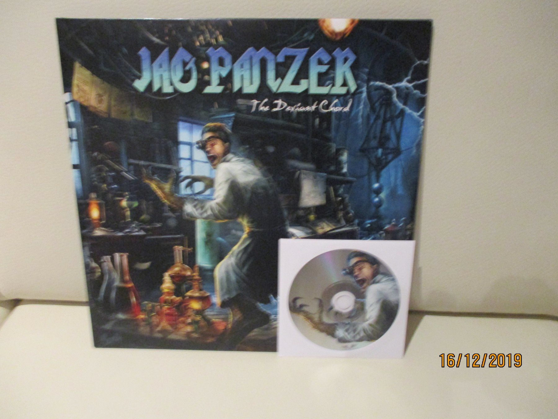 Schallplatten: Jag Panzer ‎– The Deviant Chord - 2 x Colored Vinyl & CD – Gebraucht aus Liestal von Disc-Point 1