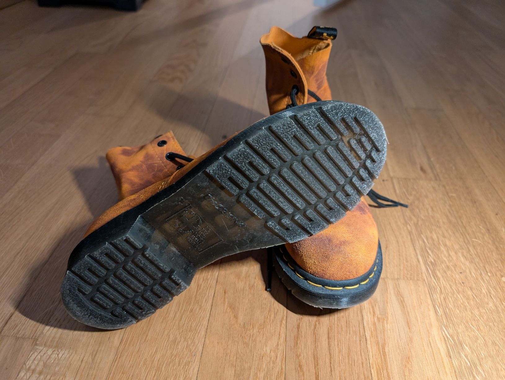 Dr. Martens Scarpe da uomo: Dr. Martens 1460 Pascal Burnt Orange, EU 39 – Nuovo (secondo la descrizione) da Küssnacht am Rigi venduto da Viviane1005 2