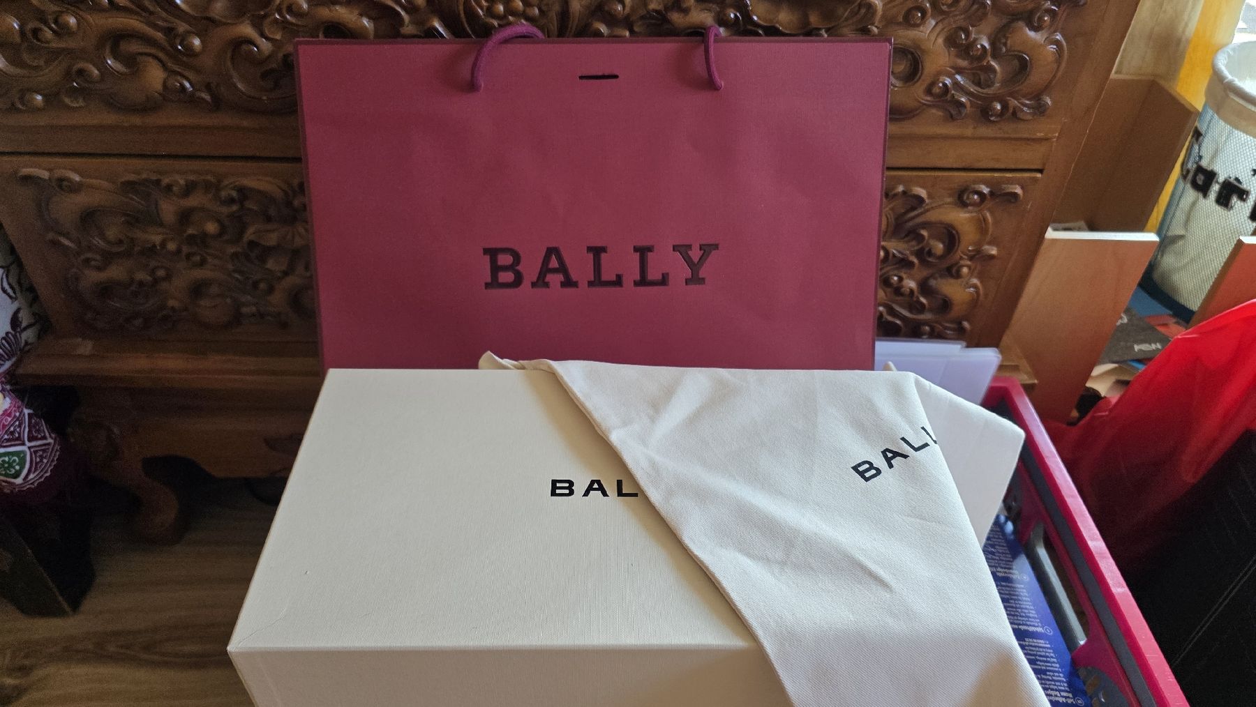 Casse di trasporto: BALLY Tüte Karton Beutel – Usato da Dottikon venduto da Cedric92