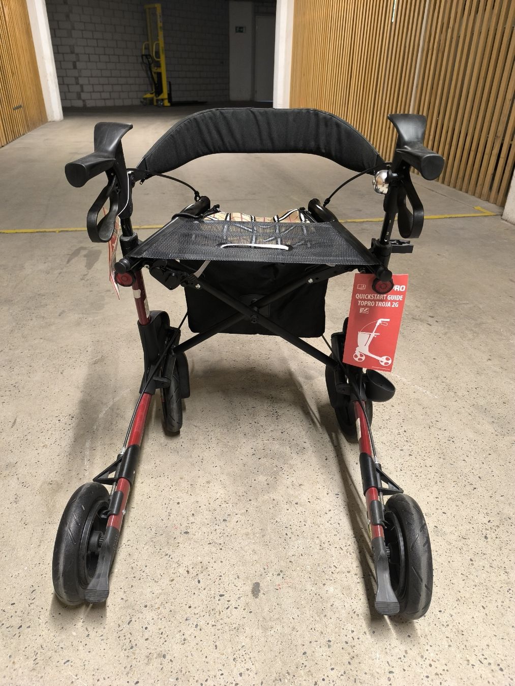 Aides à la marche: Rollator Topro 2G – Neuf (Voir description) à Allschwil par BezoBezo 3
