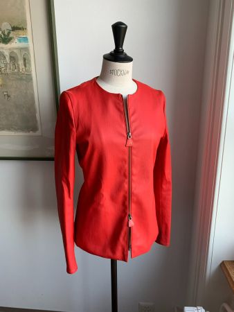 AKRIS: Luxuriöse rote Leder-Jacke mit Kaufetikette NP 4490