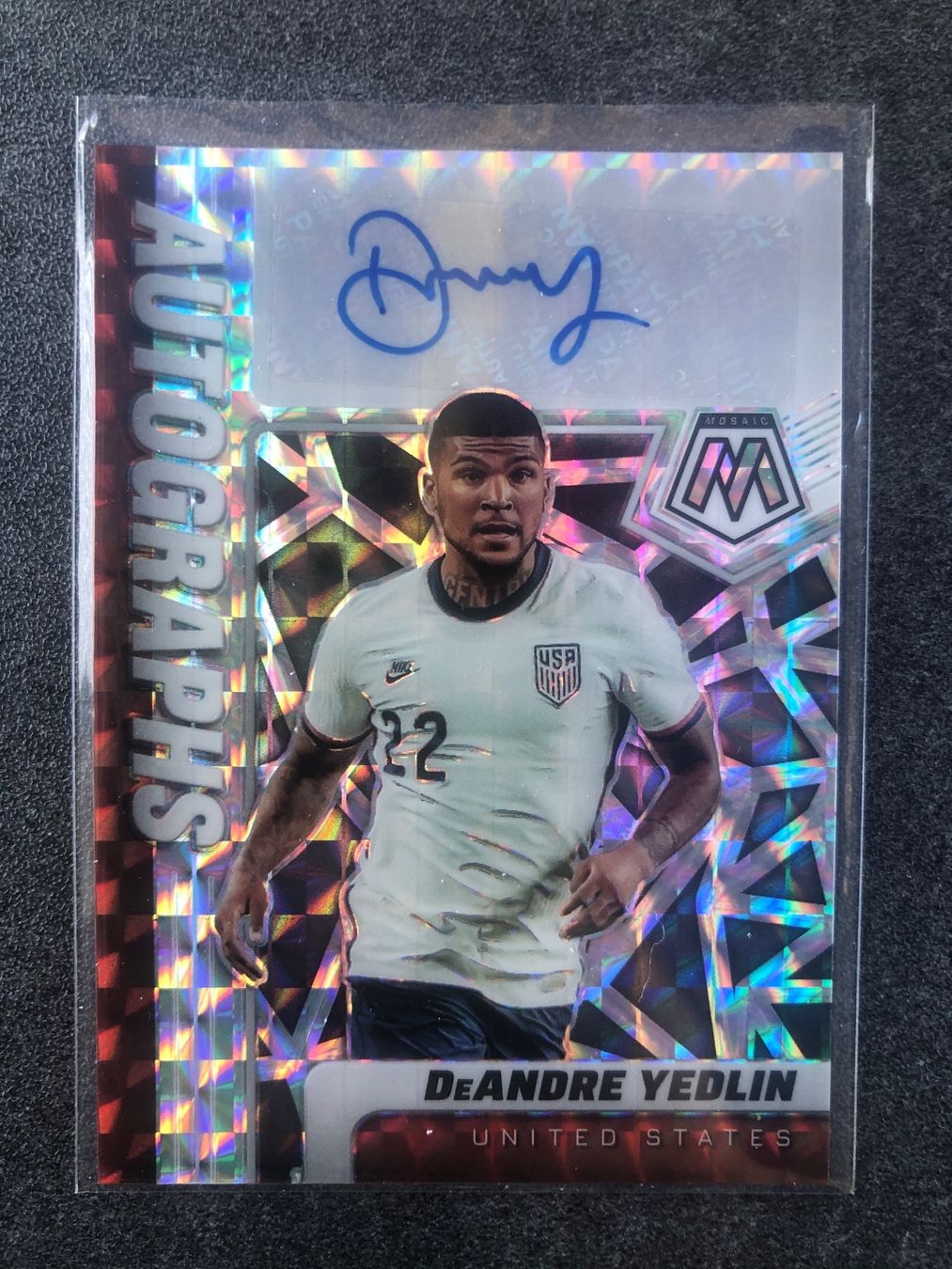 Panini Sammelbilder & Trading cards: Panini Mosaic DeAndre Yedlin USA Autogramm – Gebraucht aus Wangenried von Garagara