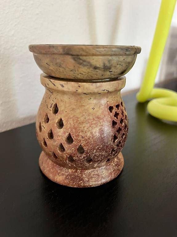 Duftöldiffusoren: Öl Duftlampe aus Stein – Gebraucht aus Zürich von Miiau101