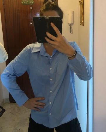 Chemise bleu clair
