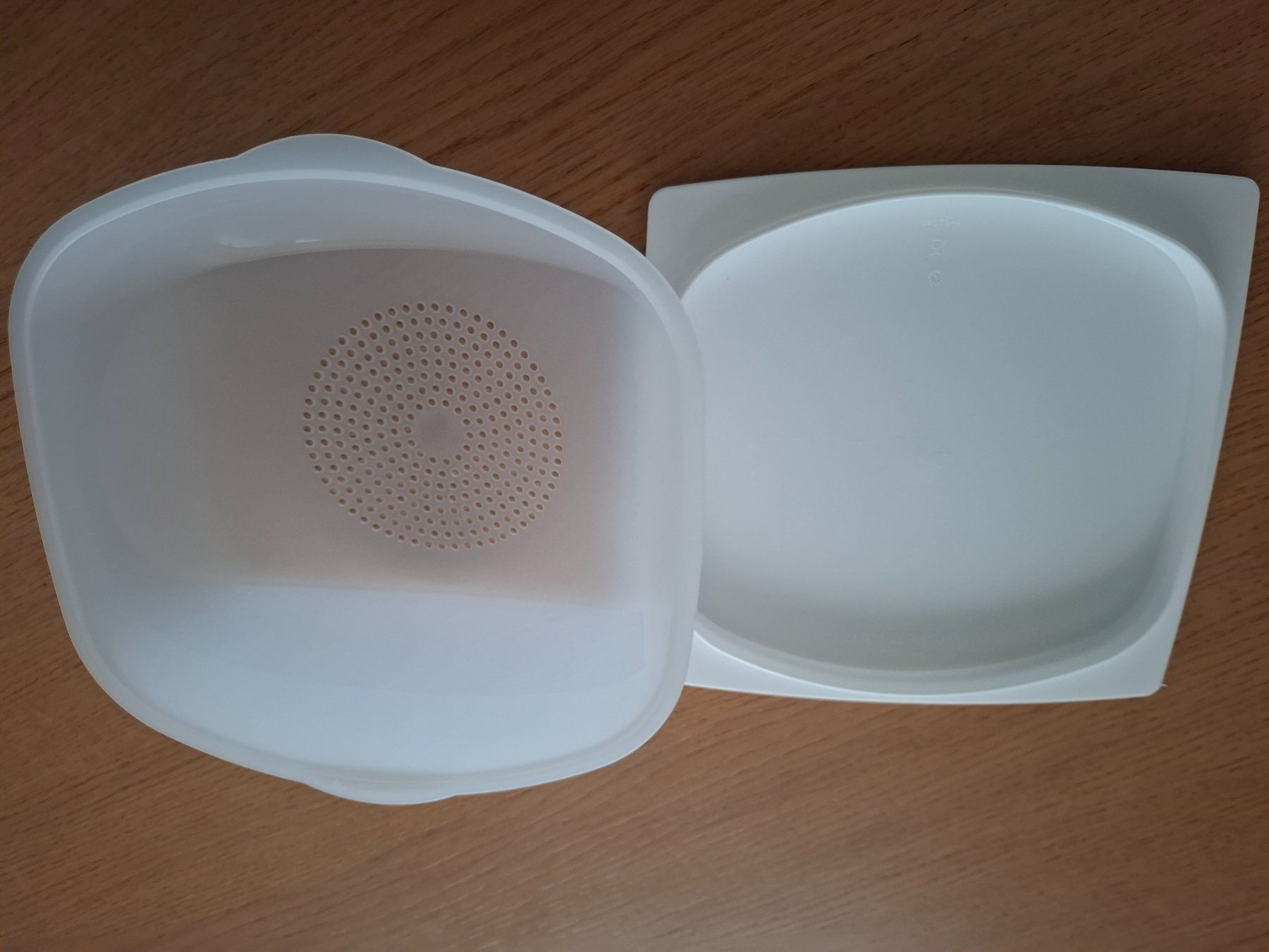Tupperware Behälter & Ähnliches: Tupperware Käsebehälter – Gebraucht aus Schöftland von Bikefarmer 2