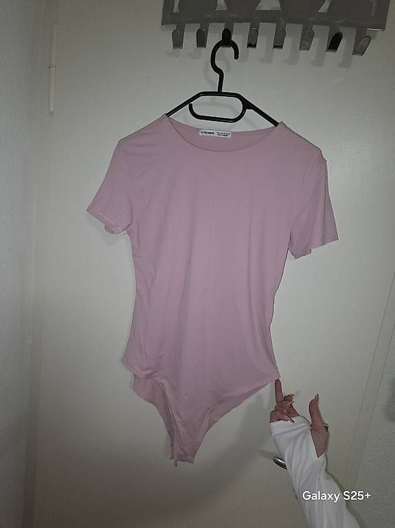Tops: 3 Pull & Bear Bodys – Gebraucht aus St. Gallen von ruz_t5lk 2