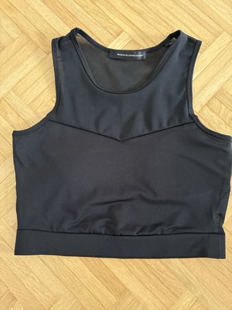 🏃‍♀️🏃‍♀️Damen Sport-Top schwarz Grösse S NEUWERTIG