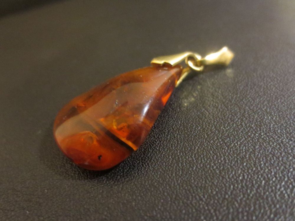 Pendentif Cœur En Ambre Véritable Vintage - 1,6 X 2,3 Cm - Neuf Avec Étiquettes