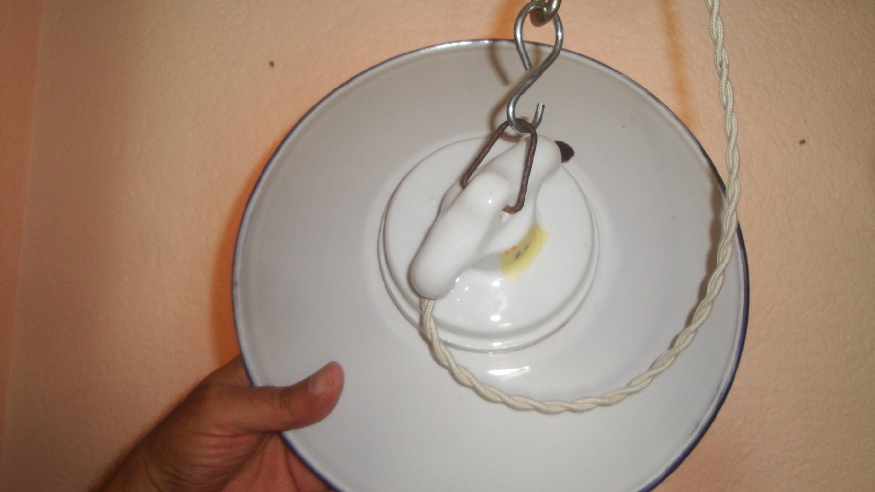 Lampadari & plafoniere: Kellerlampe mit Emaillierter Lampenschirm – Usato da Zürich venduto da Paykan 3