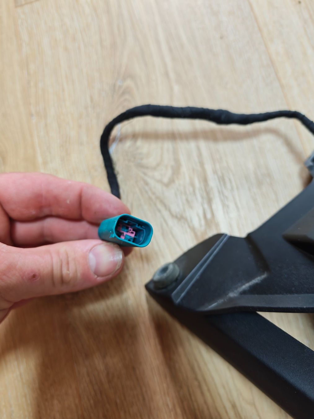BMW Tutti i ricambio per moto: Bmw s1000rr Nummernschildhalter – Usato da Merlischachen venduto da lebkuchen3 2
