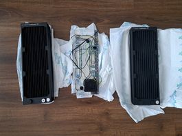 EKWB+LianLi Wasserkühlung: Distroplate & 2x 360mm Radiatoren