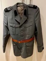 Historische Uniformjacke der Schweizer Grenzwache