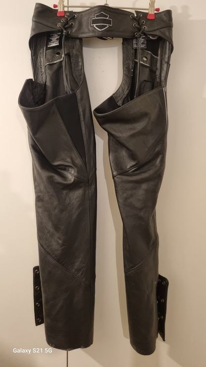 Harley-Davidson Pantaloni: LEDER - CHAPS  Grösse M / Länge 1m – Usato da Zürich venduto da Big 1