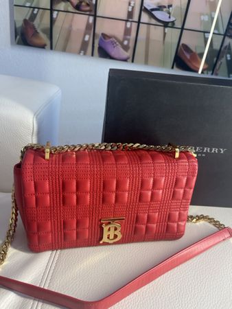 Burberry Lola 😍magnifique, excellent état, made in Italy