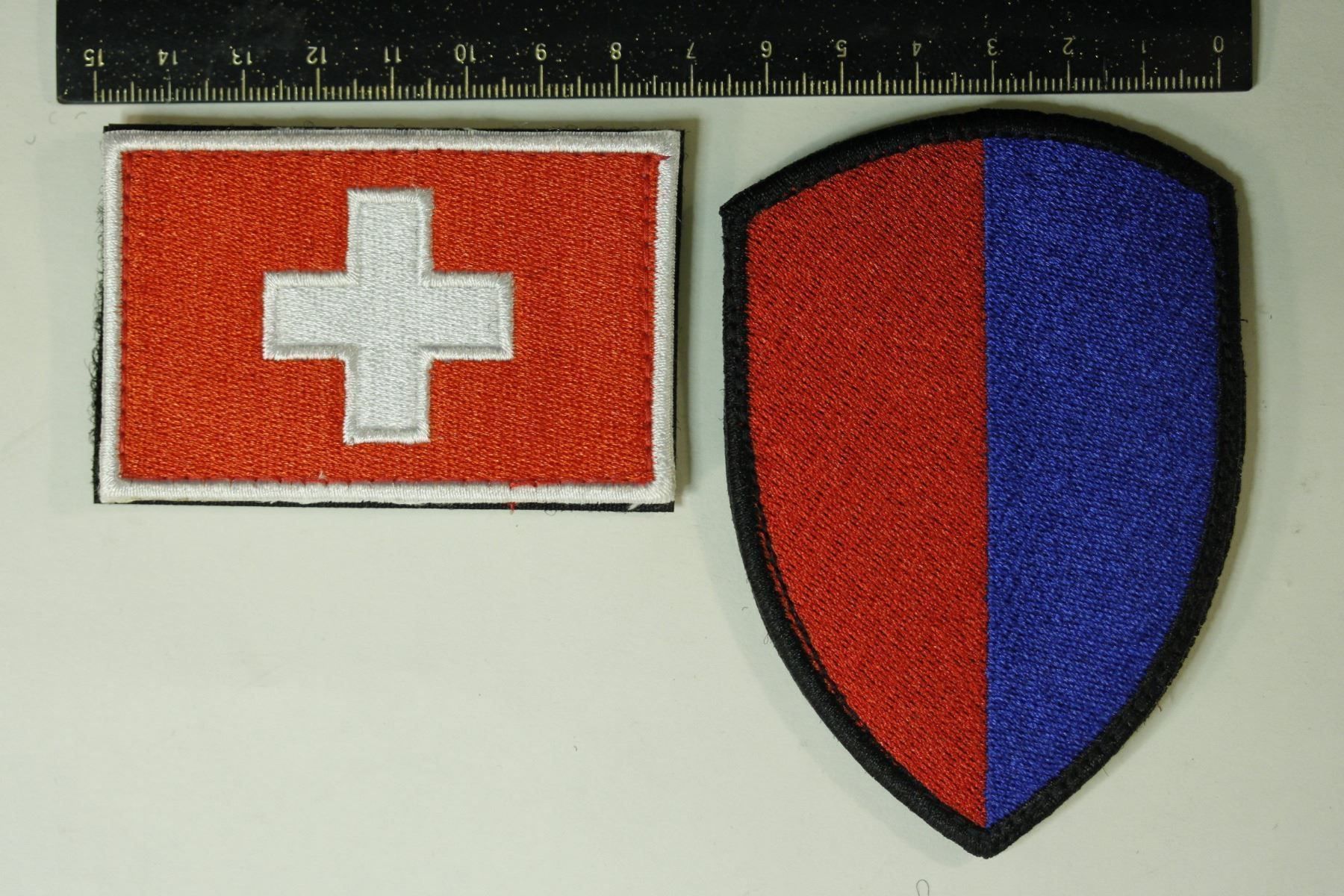 Plaquettes & Badges: Tessin – Neuf (Voir description) à La plaine par 762