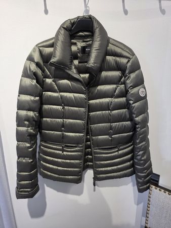 Damen Daunenjacke olivgrün gesteppt neu