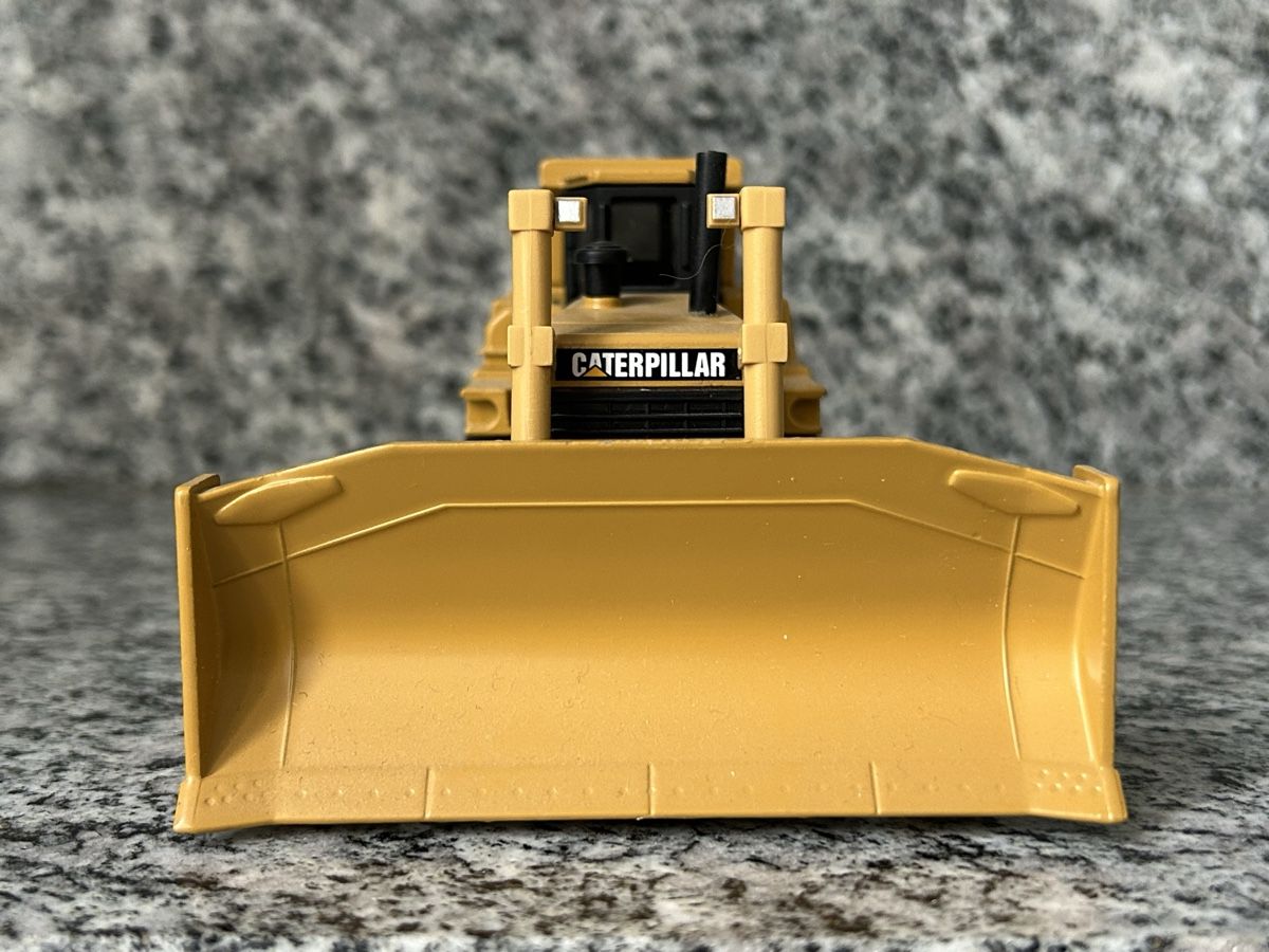 Caterpillar Kits de montage: Cat D9R , 1;50 , NZG – D'occasion à Horw par Tigercat635 2