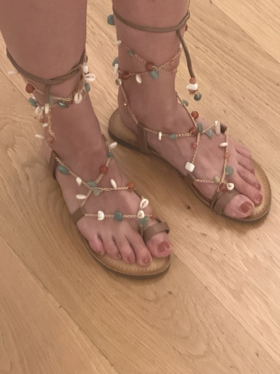 Damenschuhe: Sandalen mit Steinen und Muscheln – Neu (gemäss Beschreibung) aus Zürich von sabri810