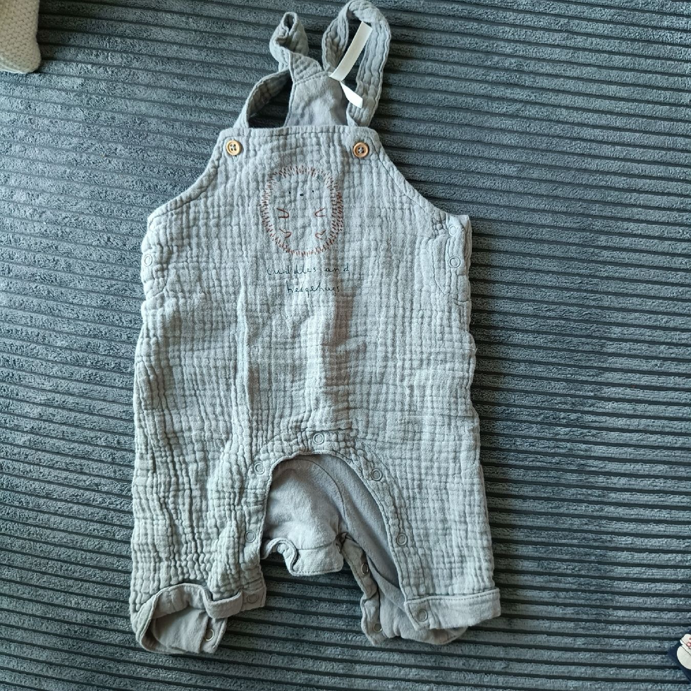 Hosen: Latzhose Grösse 62 – Gebraucht aus Jaberg von urig17.