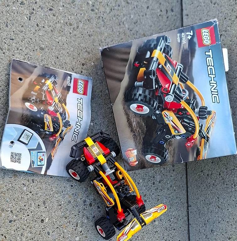 Kit di costruzioni: LEGO TECHNIC d'occasion  42101 2 en 1 – Usato da Champlan venduto da Belette84