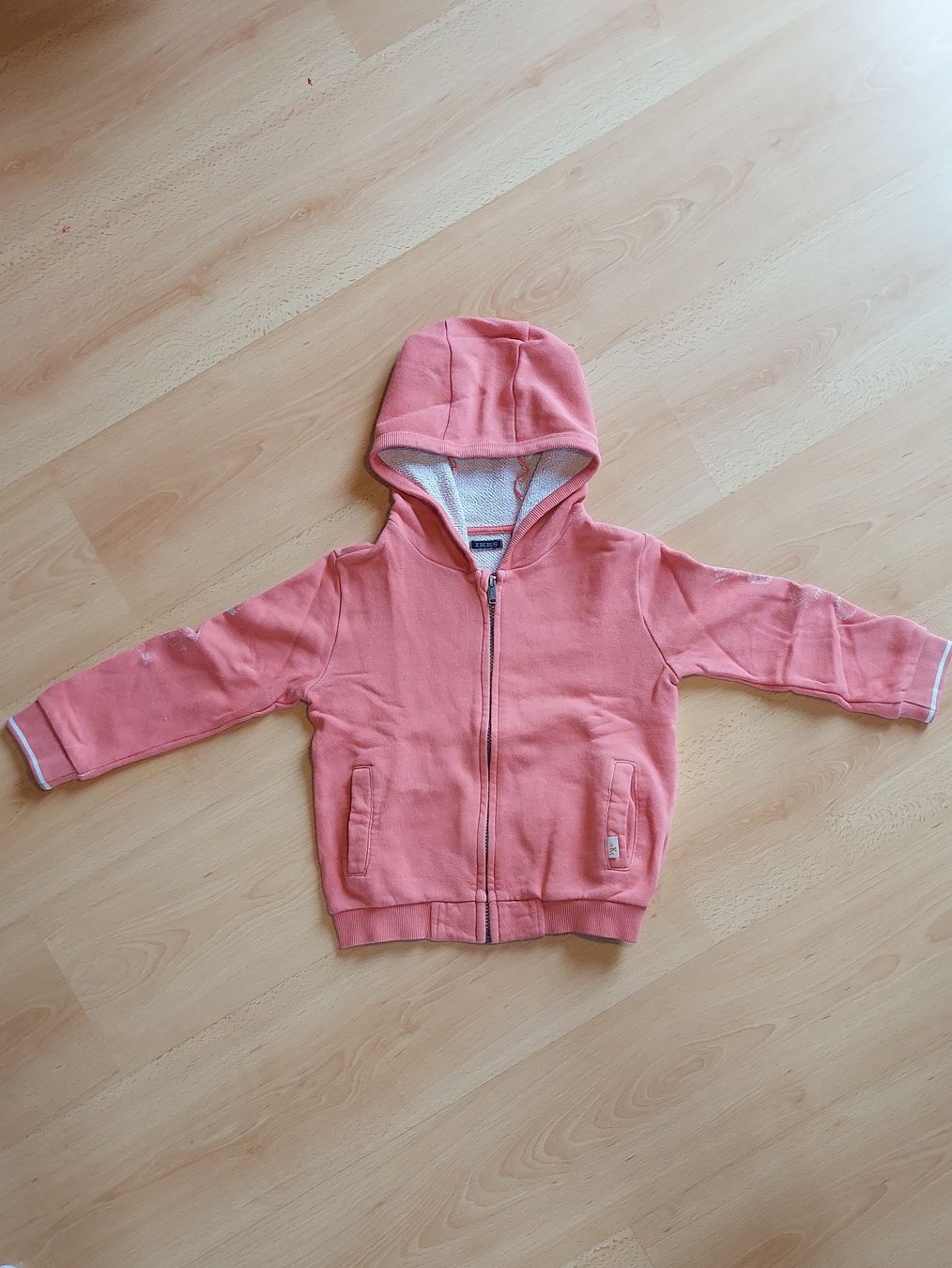 IKKS Maglioni & Felpe: Pull IKKS taille 116 cm/6 ans – Usato da Épalinges venduto da lola_vp_99