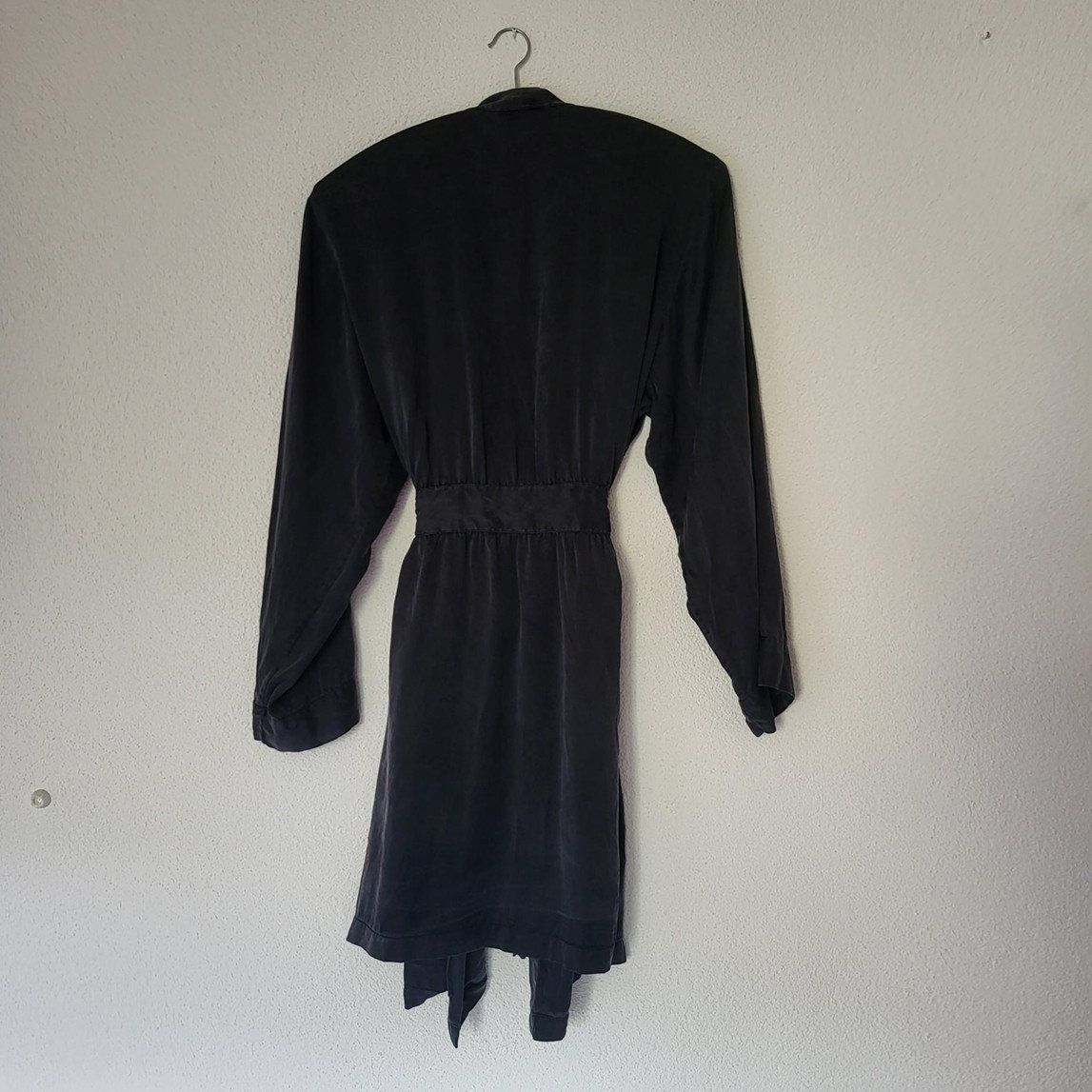 Arte internazionale: Seiden-Kimono/Morgenrock schwarz Gr. M – Usato da Au SG venduto da SElena89 1