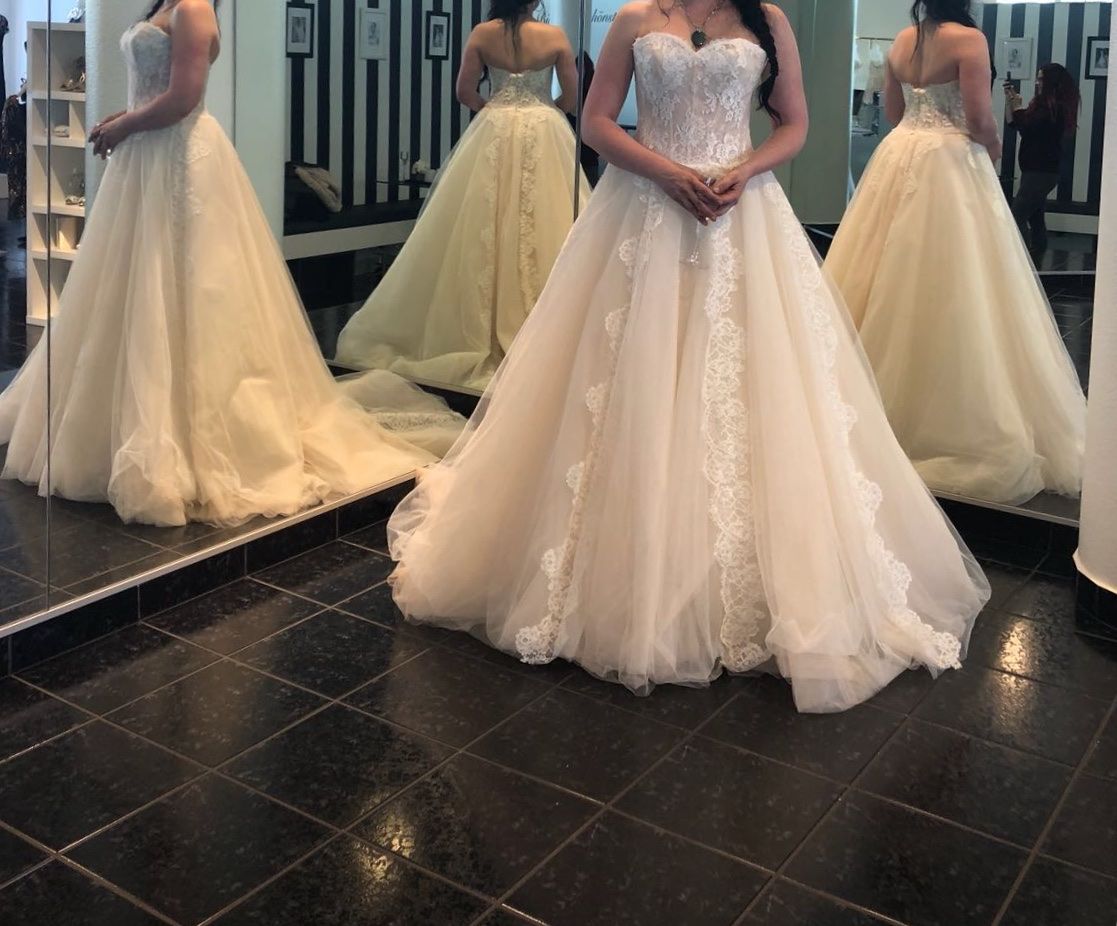 Robes: Romantisches Hochzeitskleid – D'occasion à Adliswil par Alex_Weber 4