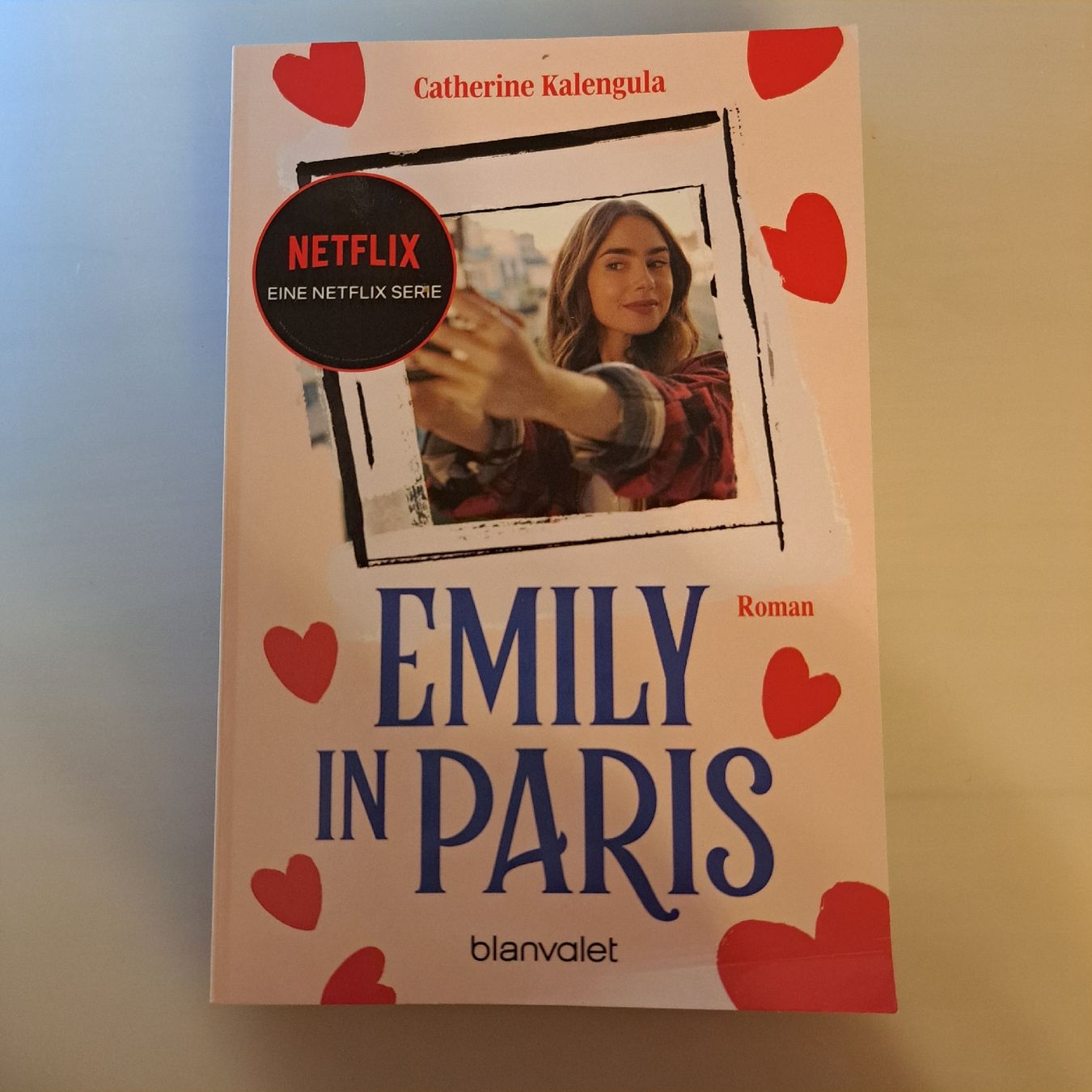 Libri: Emely in Paris – Usato da Schaffhausen venduto da xJuliax