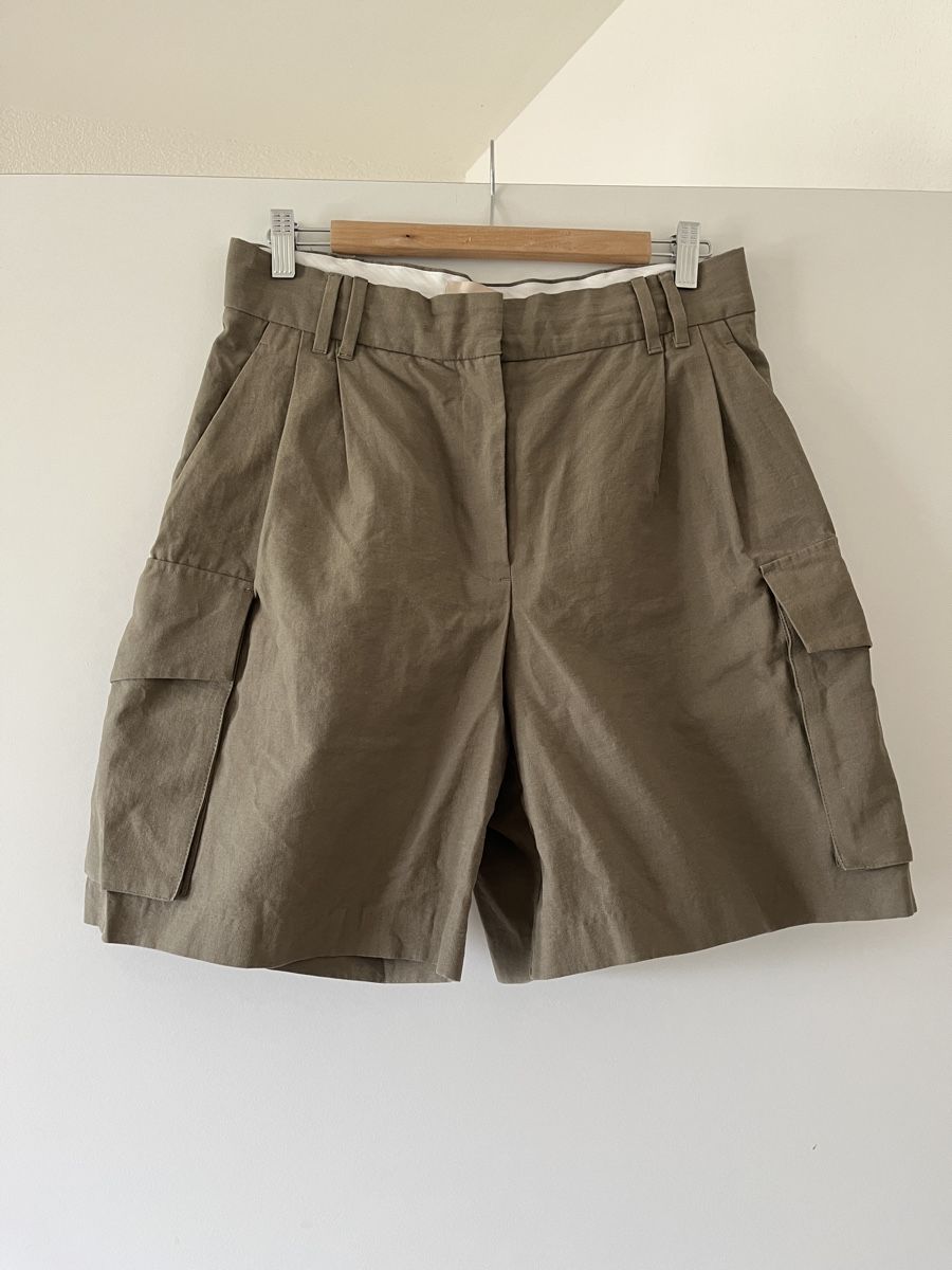 H&M Pantaloni: Khakifarbene Cargoshorts   – Nuovo (secondo la descrizione) da Allschwil venduto da MaloseS08