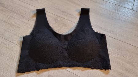 Damen Spitzen BH schwarz Gr. S Seamless bequem Neu