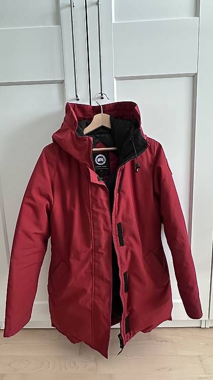 Canada Goose Cappotti: Canada Goose Damen-Winterparka - Größe M – Usato da Cham venduto da Alexa.Dia