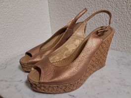 goldene Sandale mit Kailabsatz Gr. 39
