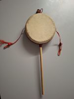 Schamanische Trommel mit Holzgriff guter Zustand