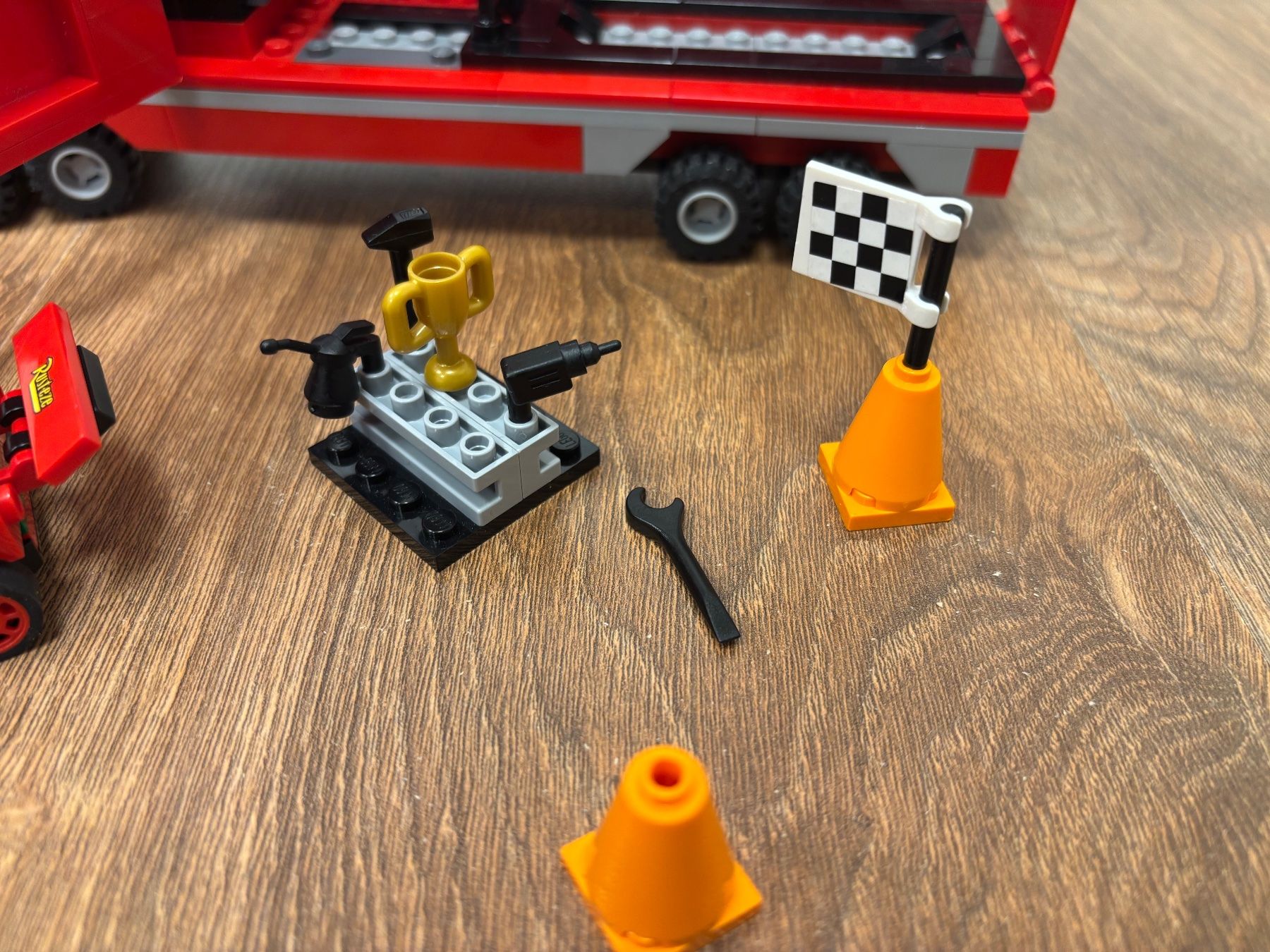 Lego Kit di costruzioni: Lego Cars Lightning Mc Queen – Usato da Langenthal venduto da Wym0 1