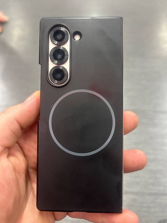Telefoni cellulari / Smartphones: Samsung Galaxy z Fold 6 512 gb – Usato da Buttwil venduto da fam_yn5w 1