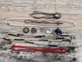 Modeschmuck-Konvolut, Rosenkranz, 