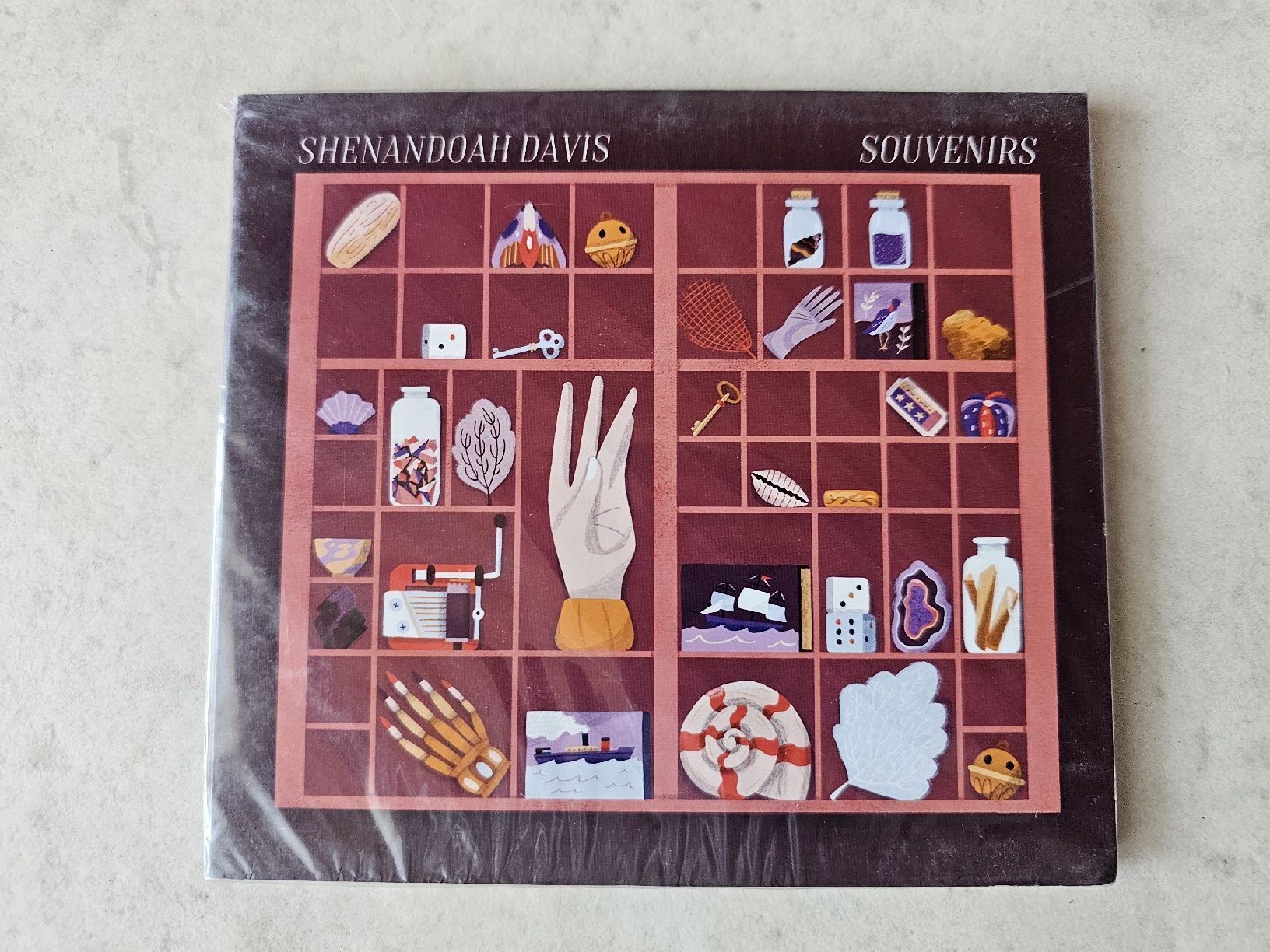 CD: Shenandoah Davis  -  Souvenirs  /  Fabrikneu – Nuovo e nell'imballaggio originale da Schneisingen venduto da backstore24