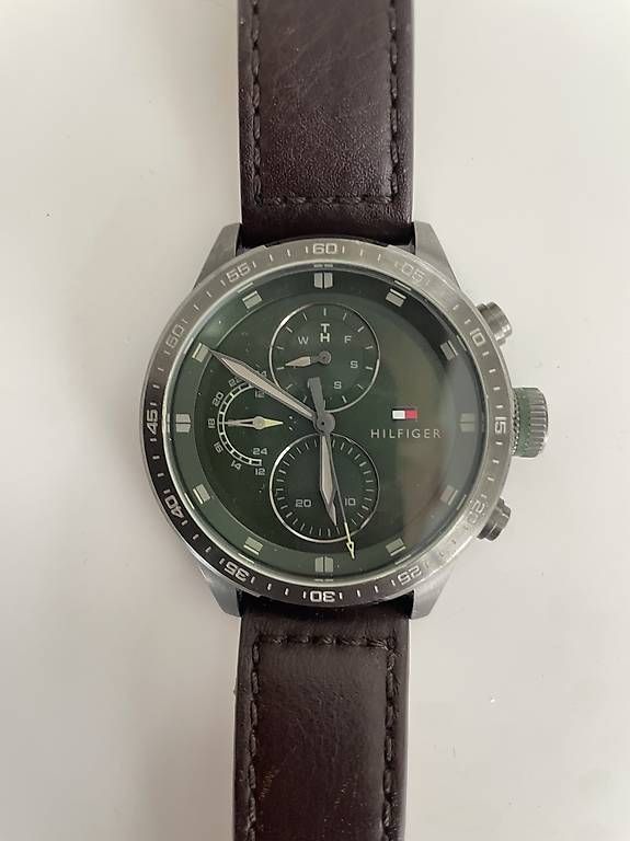 Orologi: Tommy Hilfiger Uhr – Usato da Olten venduto da 2Southpaw8