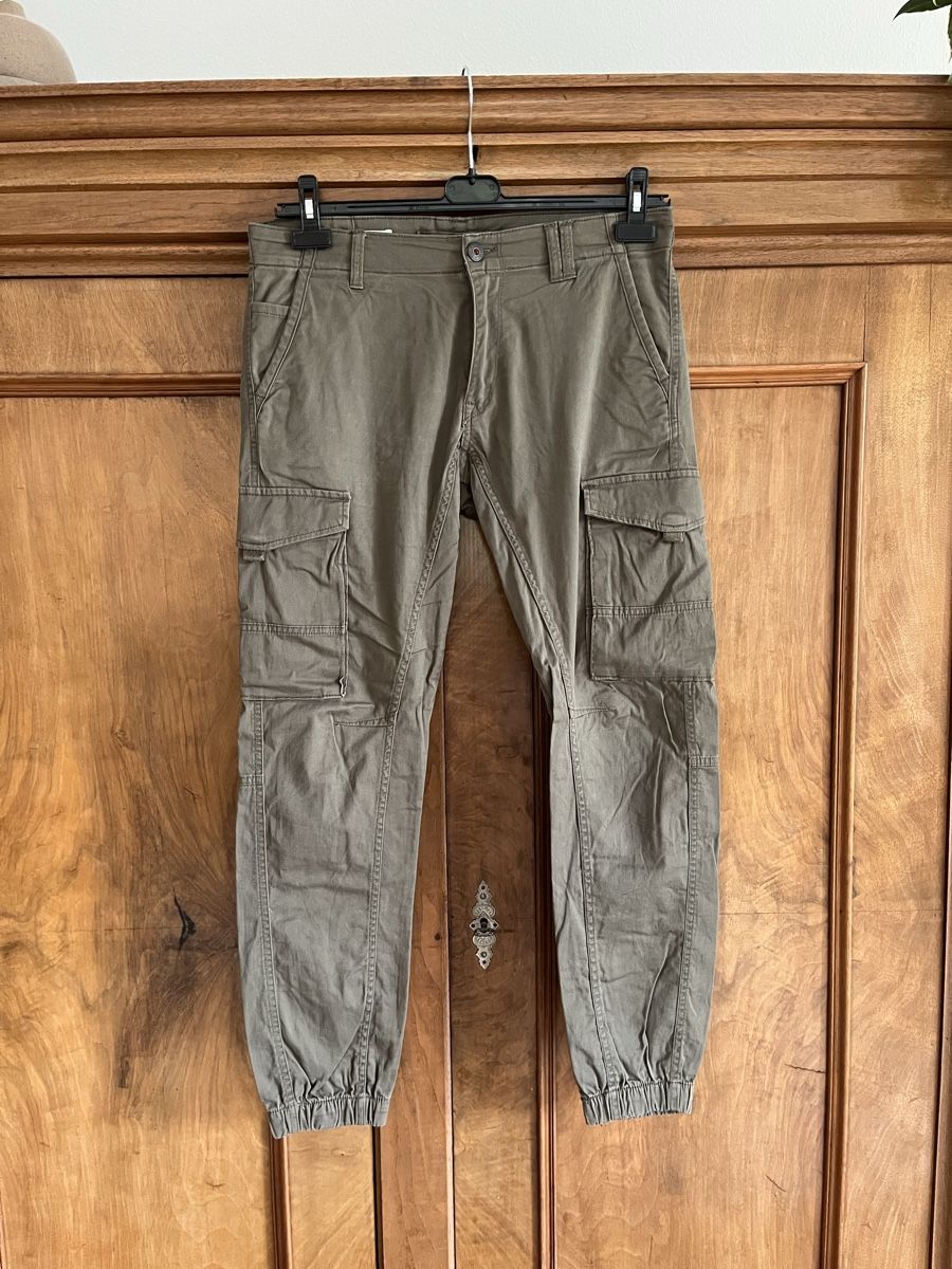 Jack & Jones Pantaloni: Hose, olivegrün, Gr. 30/32, Jack&Jones – Usato da St. Gallen venduto da Gloom22 1